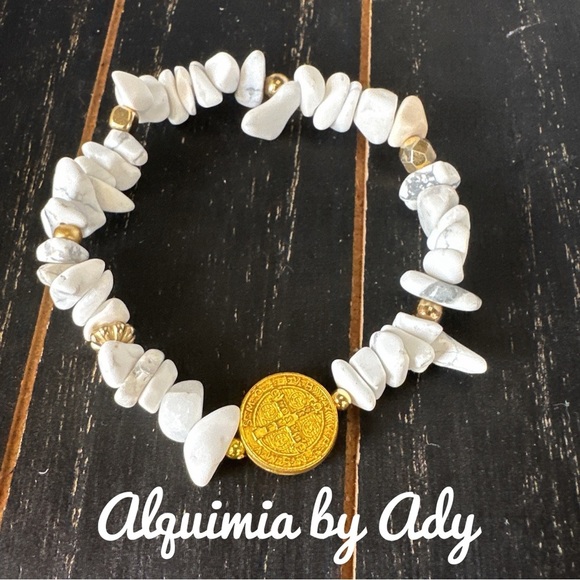 Alquimia Beaded Bracelet gold Saint Benedict Howlite - Picture 1 of 1